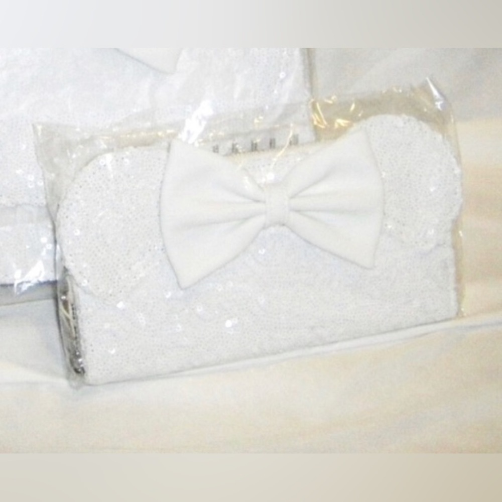 Loungefly Disney Minnie Sequin Wedding Zip-Around Wallet